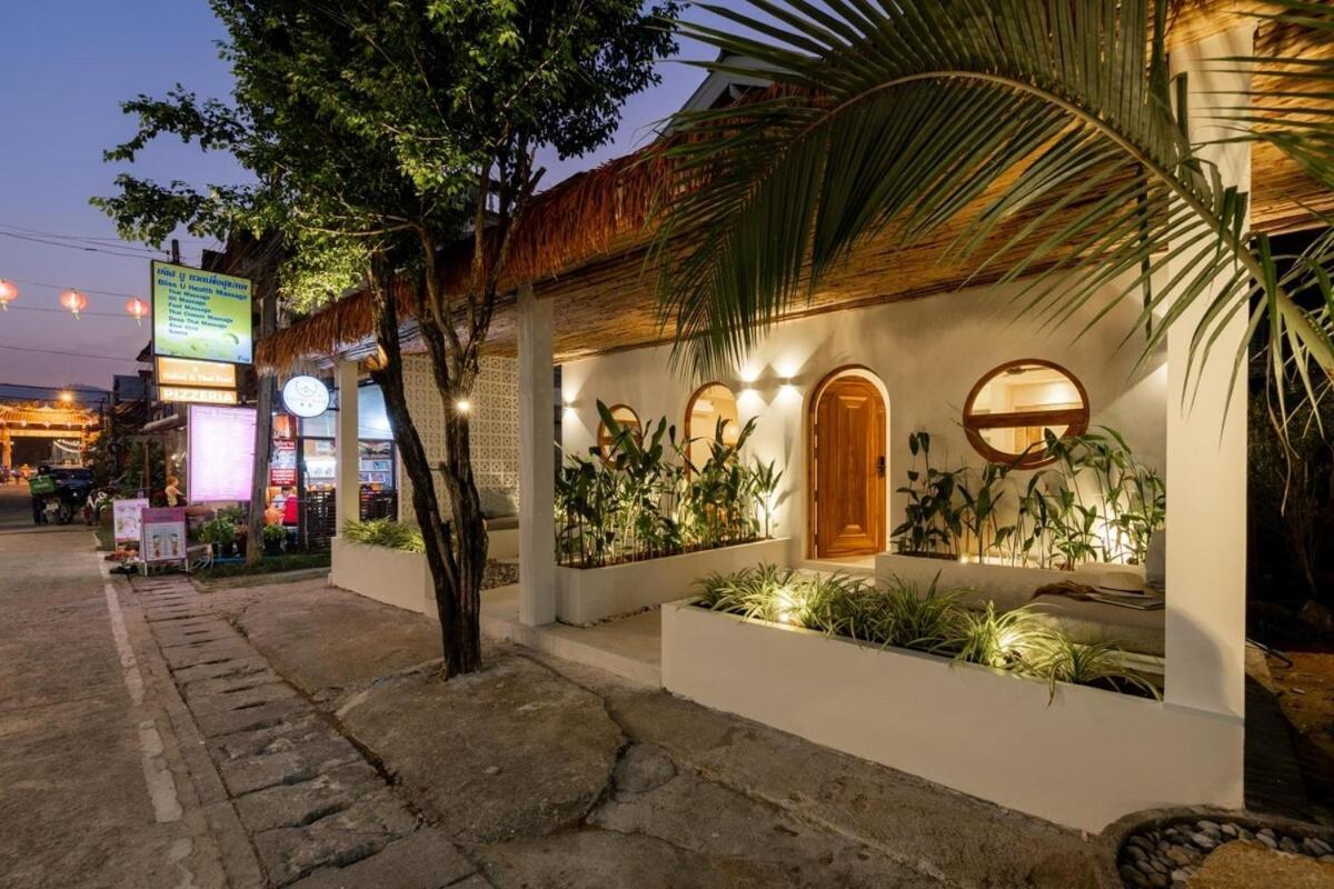 3min Walk To The Beach, Night Market, Restaurant, Humble House 2 Ferienhaus